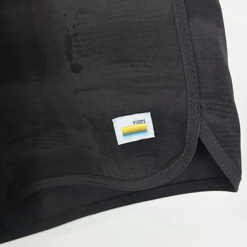 Vuori Banks Session Unlined Sangria Brick Shorts 7” Athleisure Coastal Outdoor